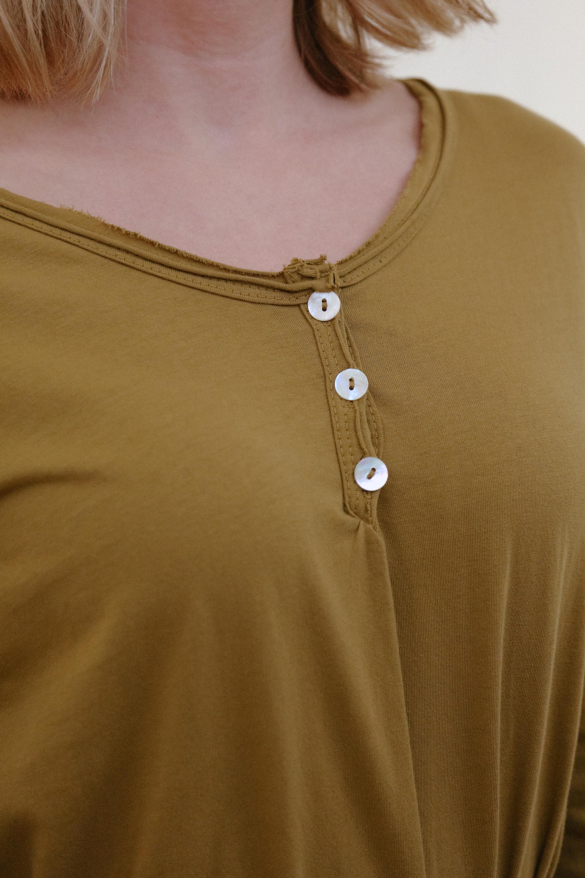 Long Sleeve Henley Top in Camel_Button Detail